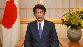 Mr. MIYAKE Shingo, Parliamentary Vice-Minister for Foreign Affairs sending a video message