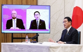 Prime Minister Kishida attending at the Davos Agenda 2022 held online