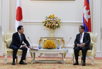 Photo of Japan-Cambodia Summit Meeting