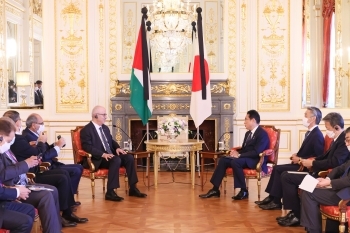 (Photo) Meeting between PM Kishida and former PM of Palestine Dr. Hamdallah