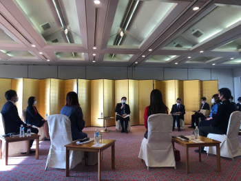 Photo of the roundtable dialogue with people based in Yamagata