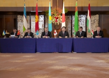 Foreign Minister Hayashi and Foreign Ministers of the Five Central Asian countries who hold a joint press conference