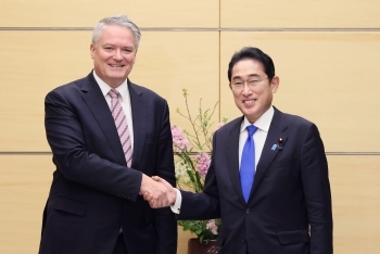 Courtesy Call on Prime Minister KISHIDA by Mr. Mathias Cormann, Secretary-General of the OECD