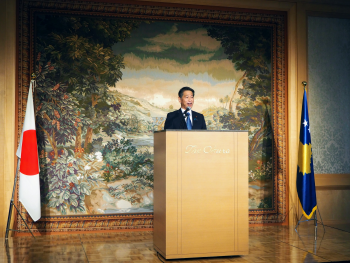 State Minister Yamada who expresses his congratulations in the reception