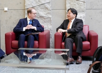 Two ministers at the meeting