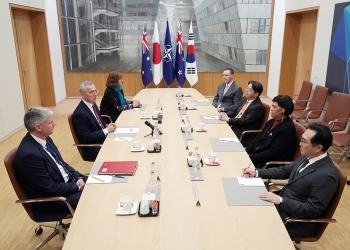 (Photo) Meeting between AP4 and NATO