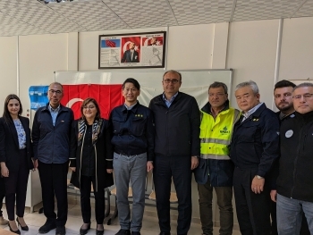 Photo session before the meeting with Mayor of Gaziantep, H.E. Ms. ŞAHIN