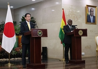 Two leaders who attends a joint press annoucement standing behind the lectern