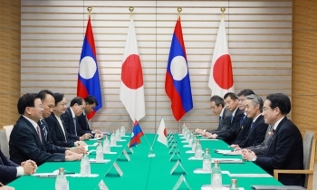 Japan-Laos Summit Meeting