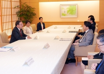 Talks between Foreign Minister Hayashi and Mr. Achim Steiner, Administrator of the UNDP
