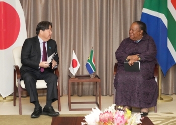 (Photo) Japan-South Africa Foreign Ministers' Meeting
