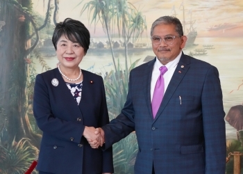 Foreign Minister Kamikawa shakes hand with H.E. Mr. Erywan, Minister for Foreign Affairs II