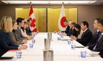 Two leaders at the meeting