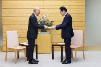 Japan CULCON chair Mr. Sasae presented a “Joint Statement” to Prime Minister Kishida