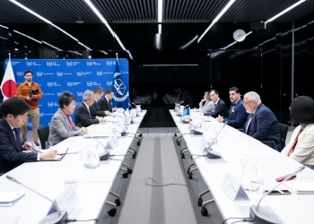 Meeting between Foreign Minister Kamikawa and President Hofmanski of ICC