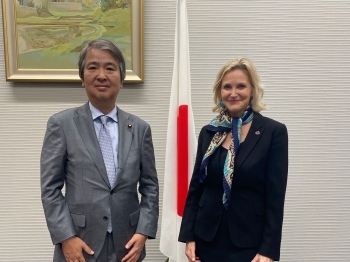 Mr. ISHIHARA, Special Advisor to the Prime Minister and Ms. Parke, Executive Director of ICAN