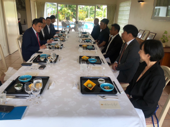 State Minister Takei participated in a luncheon with Japanese residents in Fiji