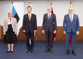 (From left to right) Ms. Kyllike Sillaste-Elling, Undersecretary for Political Affairs, Ministry for Foreign Affairs of the Republic of Estonia, Mr. FUKAZAWA Yoichi, Parliamentary Vice Minister for Foreign Affairs of Japan, Mr. Andris Pelšs, State Secretary, Ministry of Foreign Affairs of the Republic of Latvia, and Mr. Egidijus Meilunas, Vice-Minister of Foreign Affairs of the Republic of Lithuania