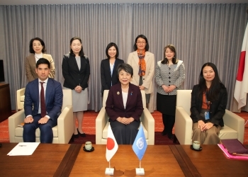 Group photo of the Japanese staff members of UN and Foreign Minister Kamikawa
