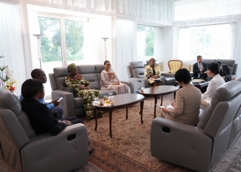 Foreign Minister Kamikawa meets with Women leaders of Côte d'Ivoire