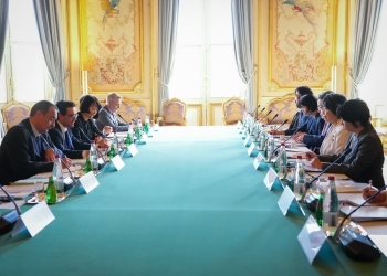 On the Meeting, Foreign Minister Ms. KAMIKAWA and Mr. Stéphane SÉJOURNÉ, Minister for Europe and Foreign Affairs of France