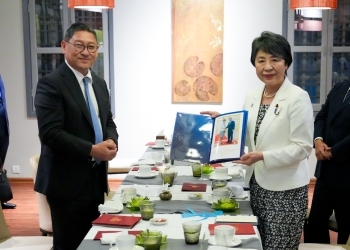 Foreign Minister Ms. Kamikawa with Mr. Sok Chenda Sophea, Deputy Prime Minister and Minister of Foreign Affairs and International Cooperation of Cambodia at the Working Dinner