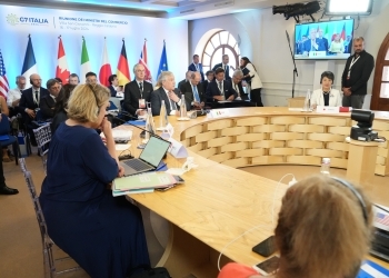 photo of the meeting with B7