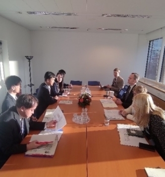State Minister Miyaji meeting with Minister Mykkänen