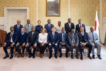 Prime Minister ISHIBA taking a group photo with representatives of CARICOM countries and other parties for the Eighth Japan-CARICOM Ministerial-Level Conference