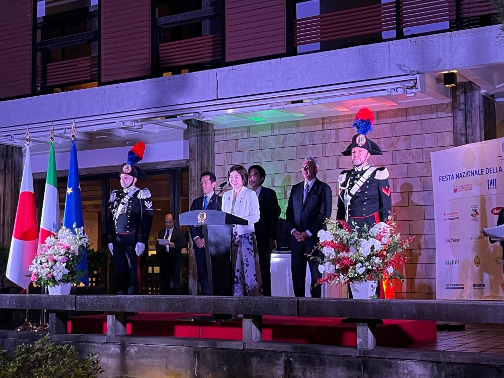 Parliamentary Vice-Minister Ikuina delivering remarks at the National Day Reception of the Italian Republic