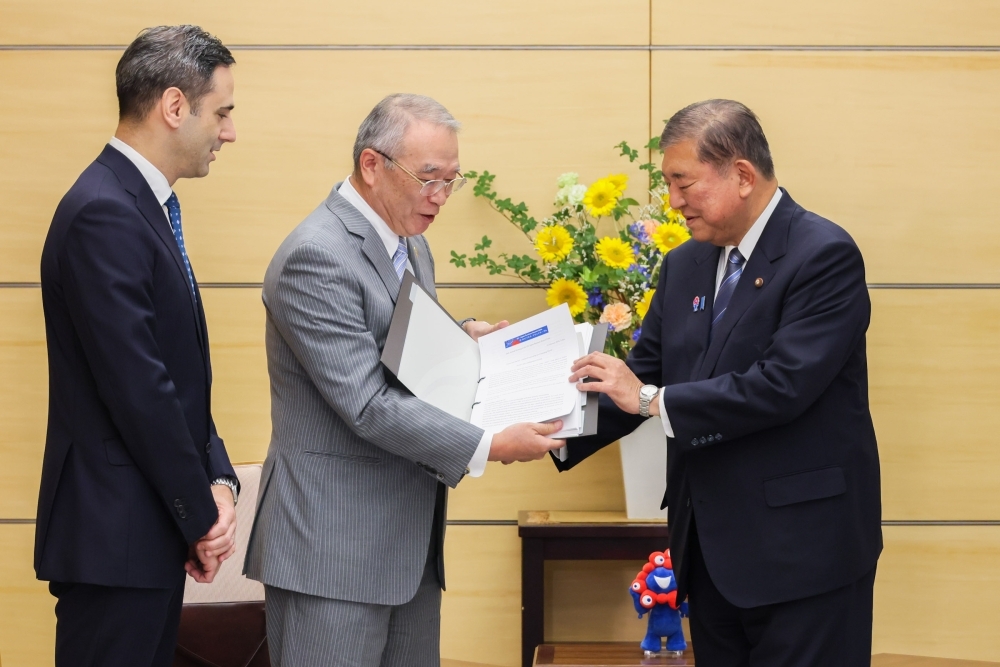 Prime Minister Ishiba receives proposal document