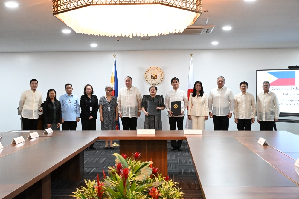 Commemorative Photograph