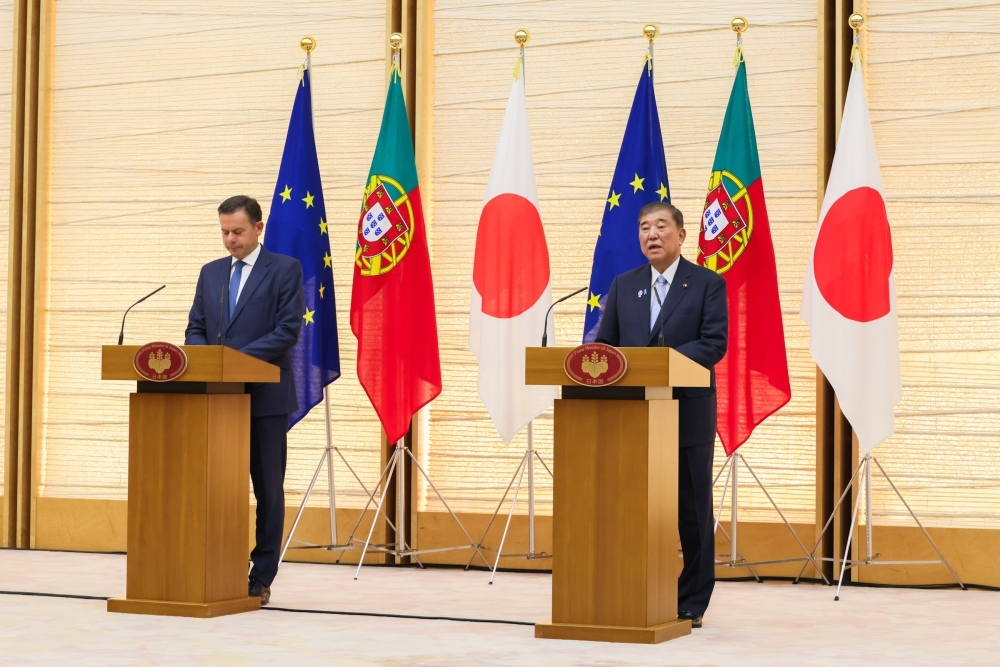 Prime Minister ISHIBA having a press meeting with H.E. Mr. Luís MONTENEGRO, Prime Minister of the Portuguese Republic