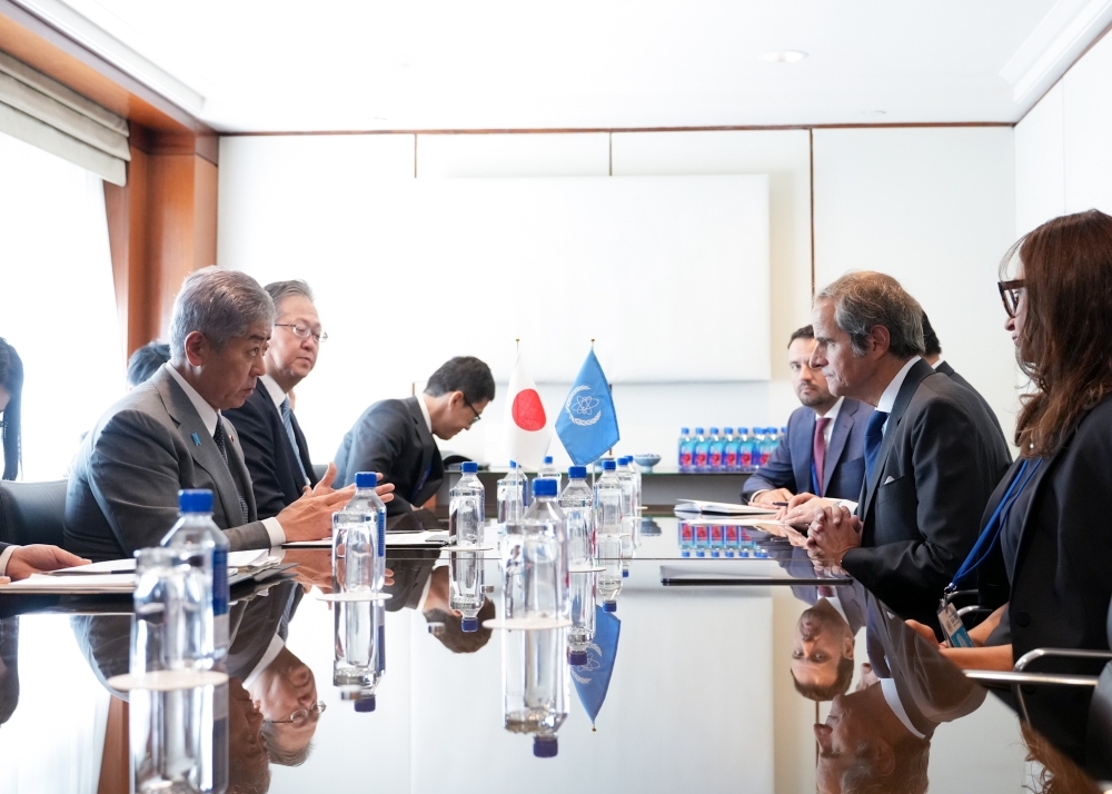 Foreign Minister Iwaya holding a meeting with Secretary General Grossi
