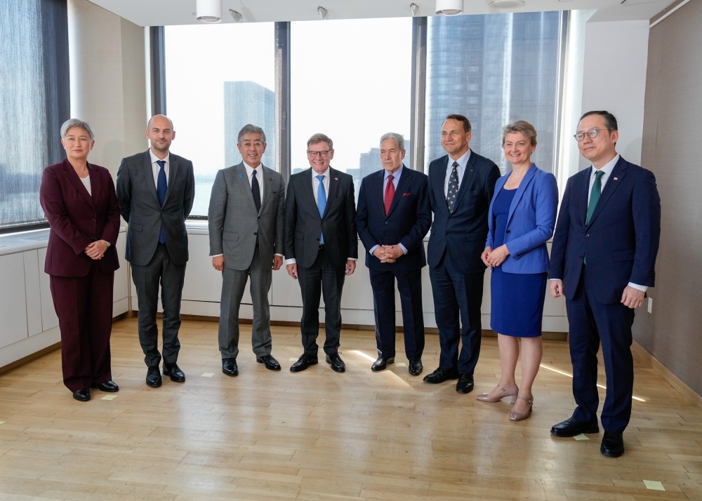 Group photo of the participants of the meeting