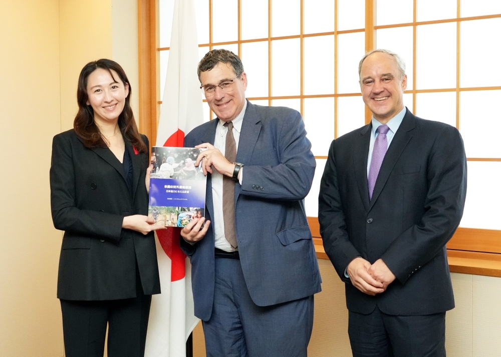 Parliamentary Vice-Minister Eri, with Mr. Jacob M. Schlesinger and Mr. James Gannon