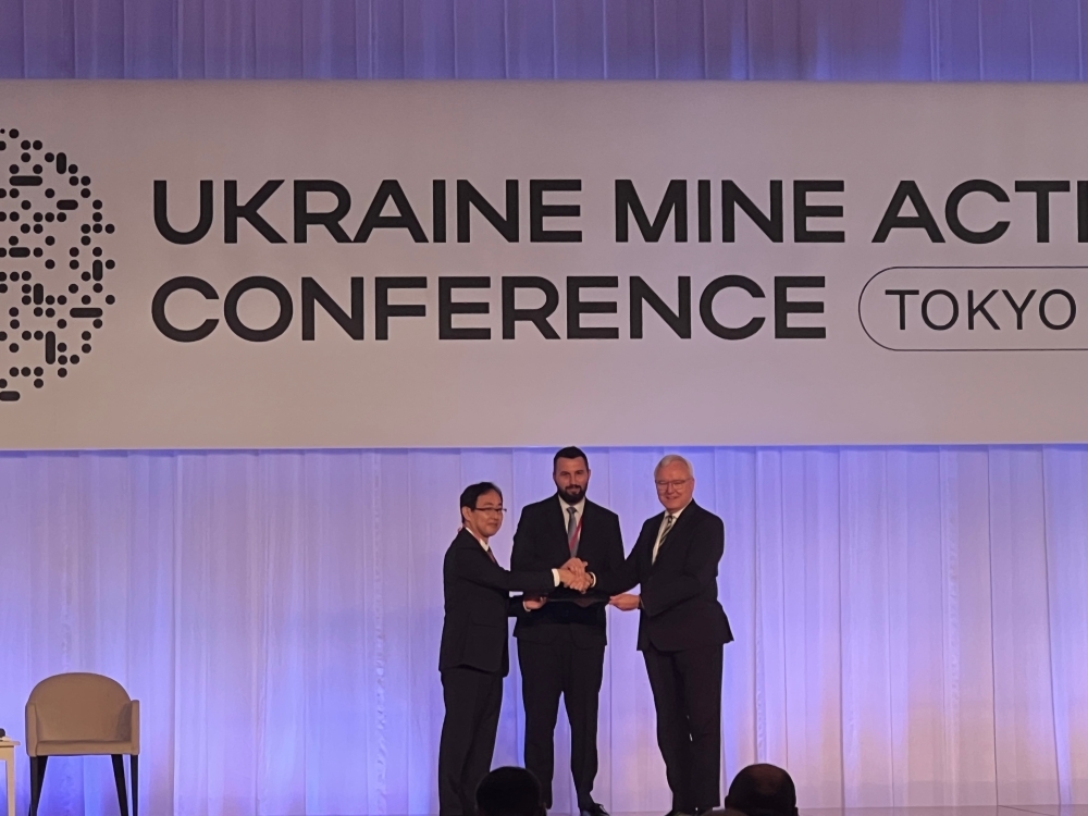 The handover of the outcome document to the EU representative as the next host