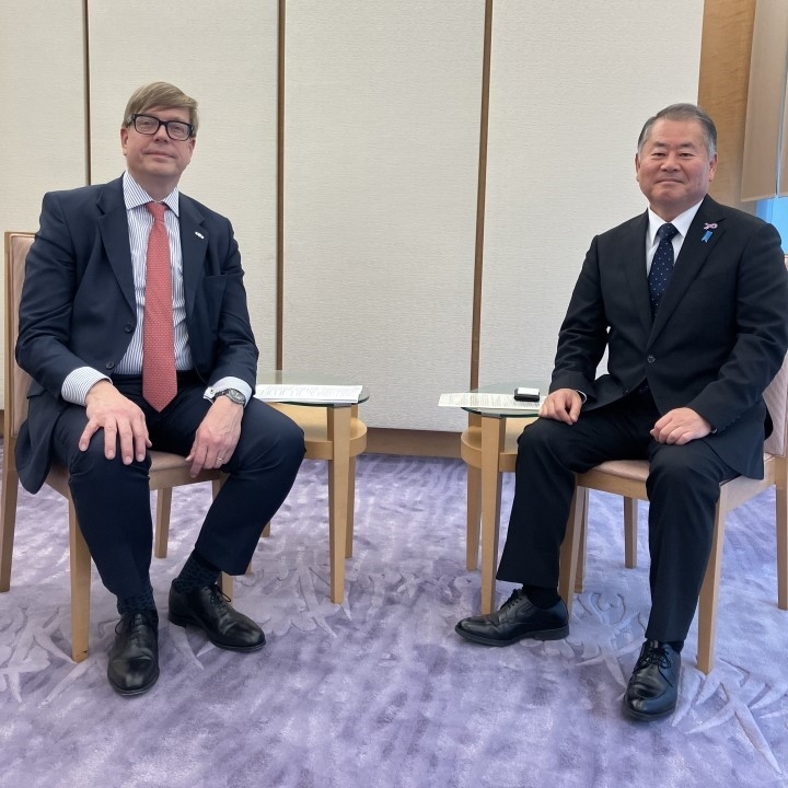 Photo: Ambassador Salovaara and Special Advisor OUE 