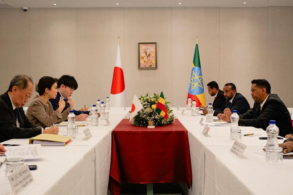 Exchangin Opinions between State Minister KUNIMITSU and H.E. Dr. Kassahun Gofe Balami, Minister of Trade and Regional Integration of Ethiopia