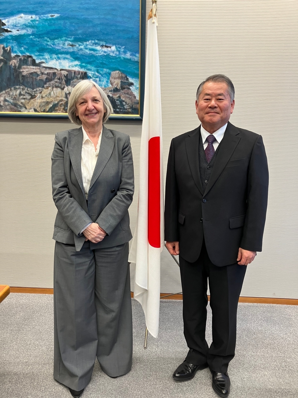 Special Advisor OUE receiving a courtesy call from Ms.LE FRAPER DU HELLEN, Ambassador-Designate of the French Republic to Japan