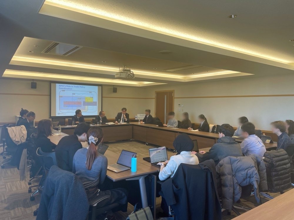 Dialogue session with students of University of Tokyo