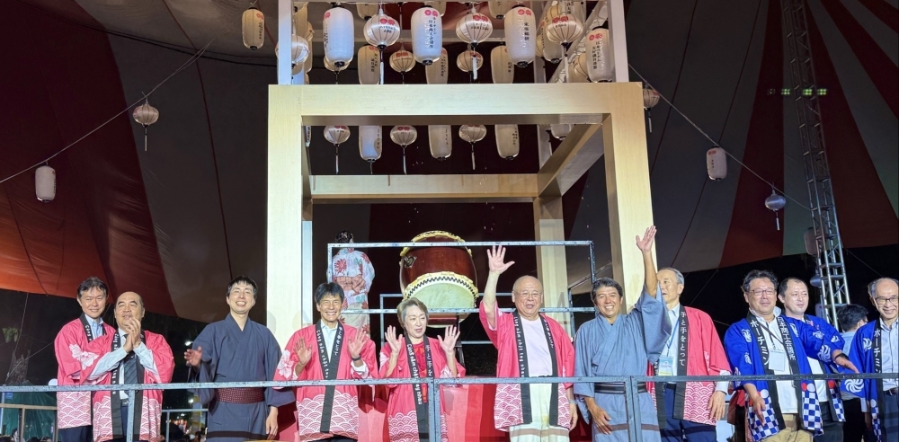 Parliamentary Vice Minister SHIMADA attended the Bon Odori festival together with representatives from the Ho Chi Minh City Chamber of Commerce and Industry