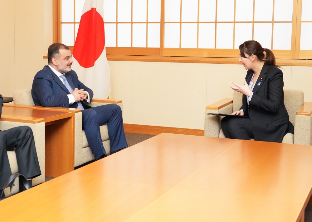 Parliamentary Vice-Minister Eri receiving a courtesy call from Ambassador Talibov