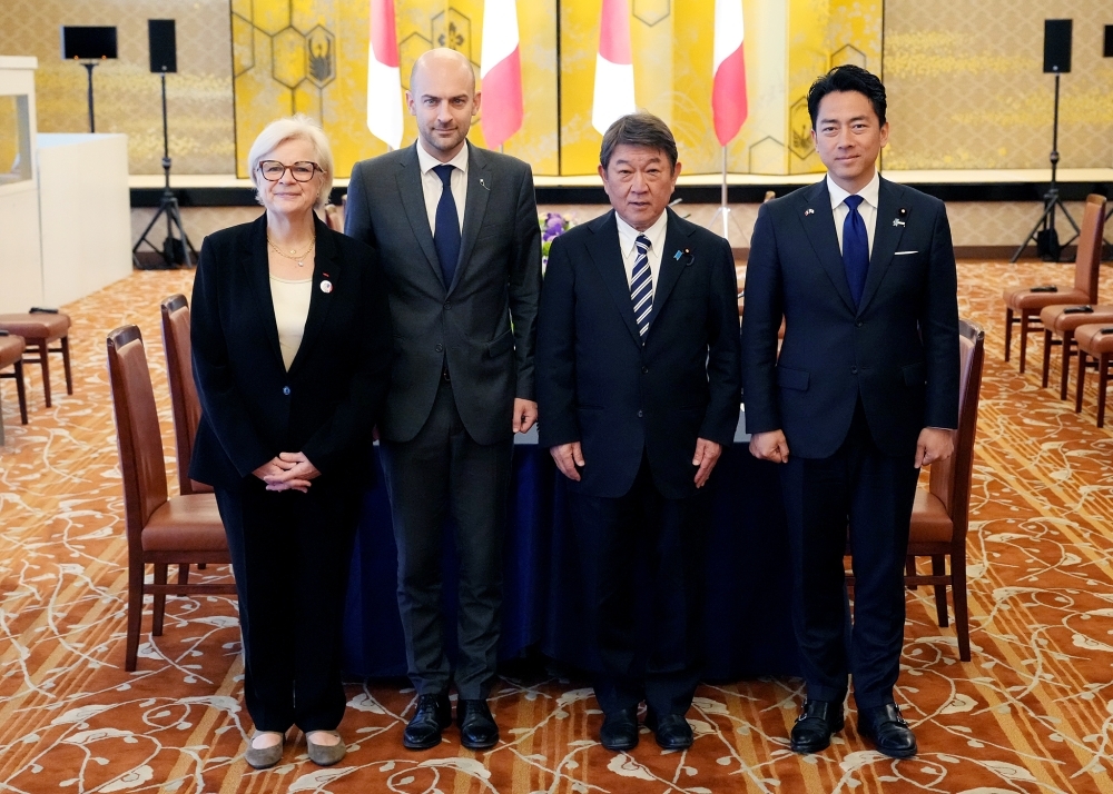 Minister MOTEGI with Minister of Defense KOIZUMI, H.E. Mr. Jean-Noël BARROT, Minister for Europe and Foreign Affairs of the French Republic, and H.E. Ms. Catherine VAUTRIN, Minister for the Armed Forces and Veterans Affairs of the French Republic