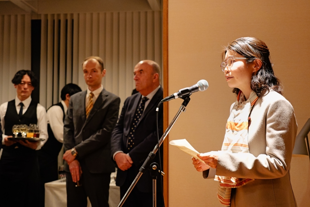State Minister KUNIMITSU giving a speech at the reception
