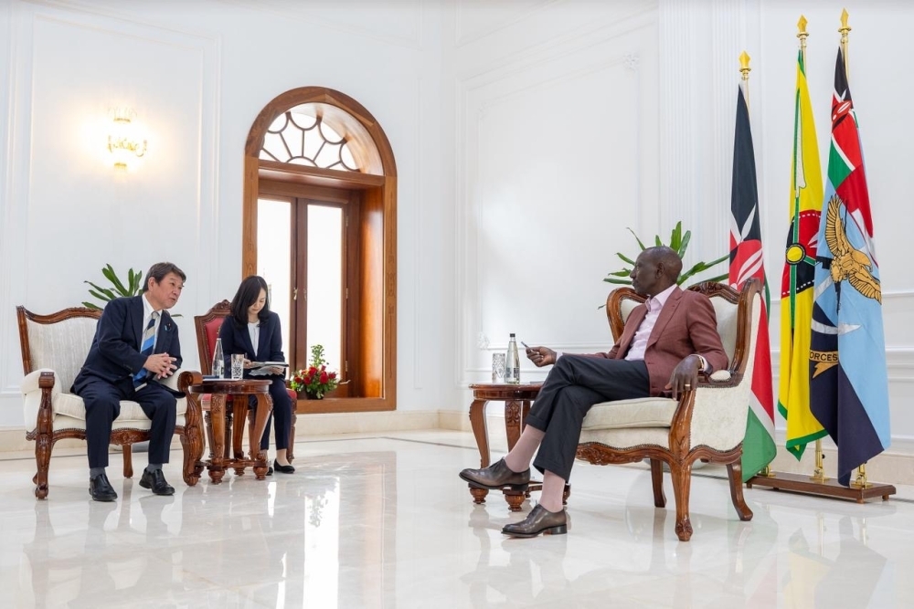 Foreign Minister Motegi holding a meeting with President Ruto