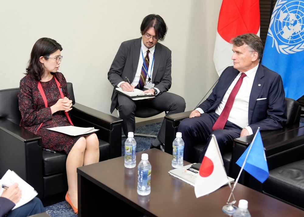 Exchange ot views between State Minister KUNIMITSU and Mr. Saunders Commissioner-General ad interim of the UNRWA 