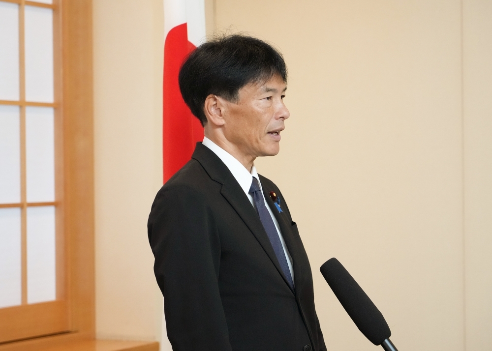 Parliamentary Vice-Minister Shimada preparing to record a video message