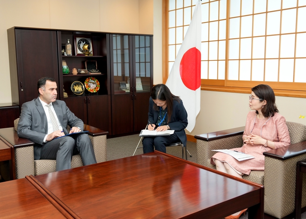 State Minister KUNIMITSU receiving a courtesy call from Ambassador Salim