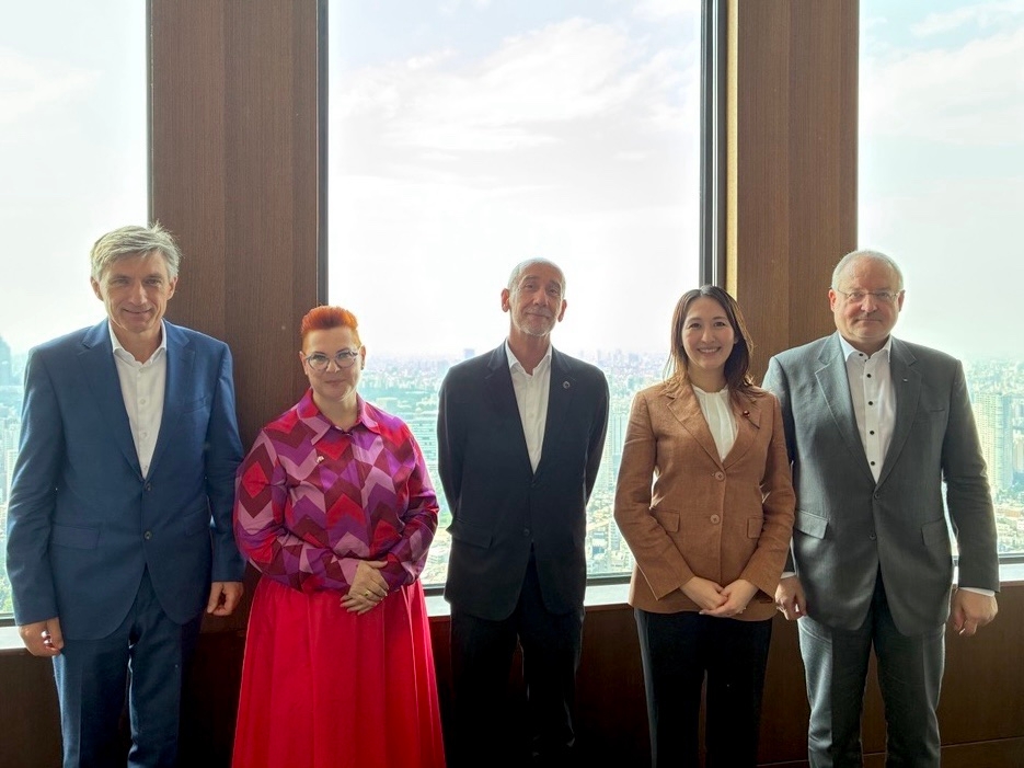 Group photo of participants